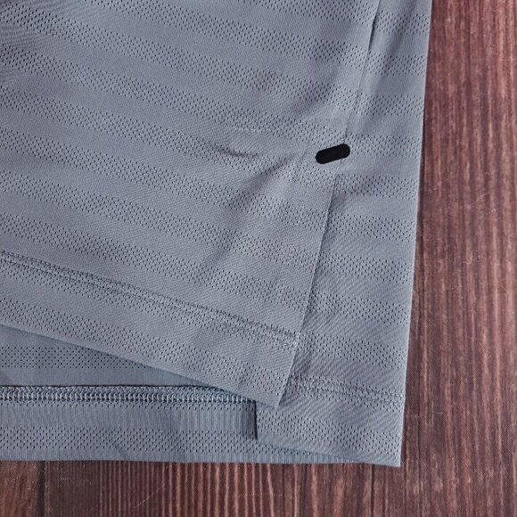 Rhone Peloton Mens Size Large Swift Short Sleeve Gray Performance Athletic Shirt - Picture 6 of 13